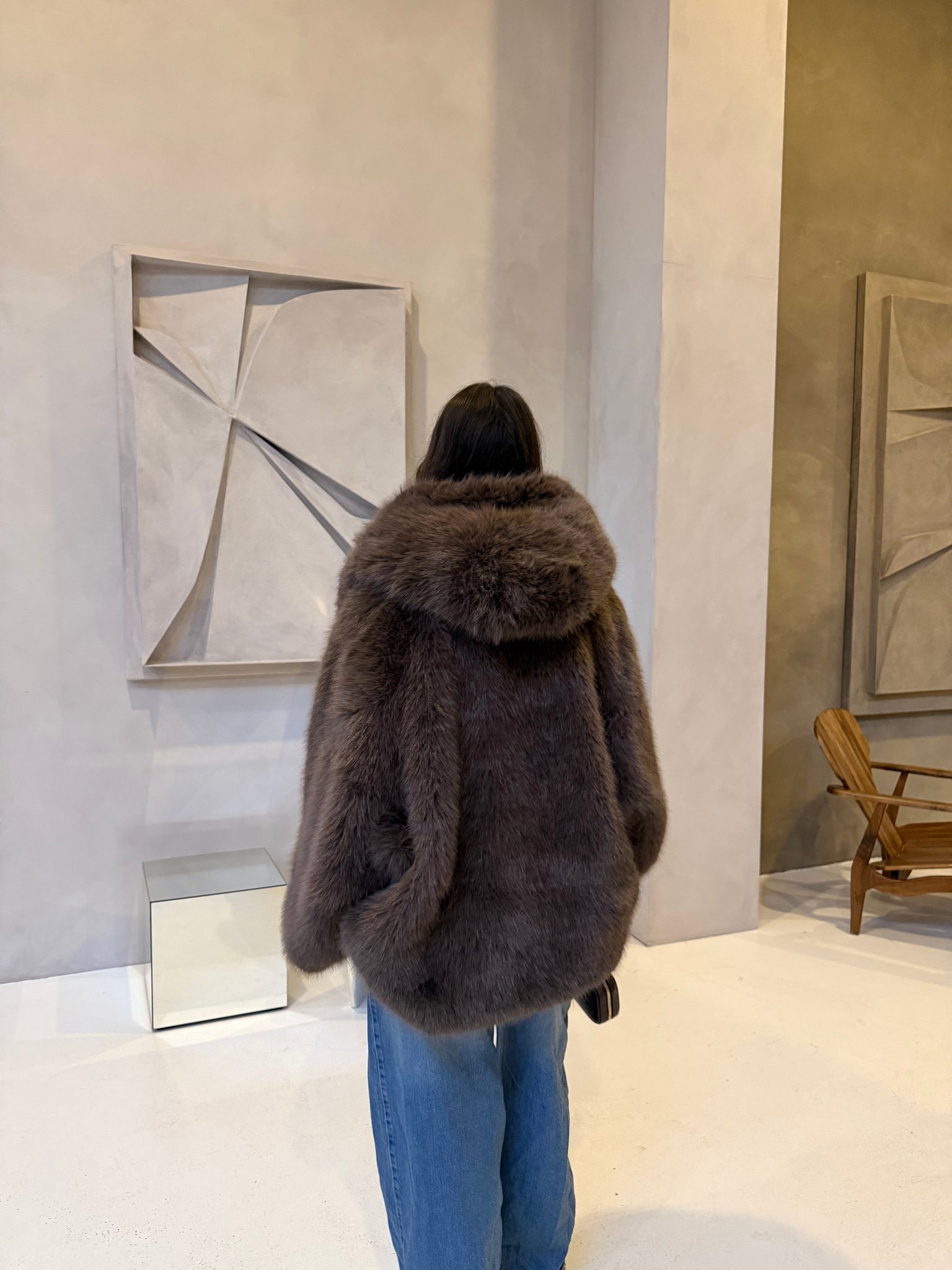 Fourrure vegan MINA capuche marron (JS6710)