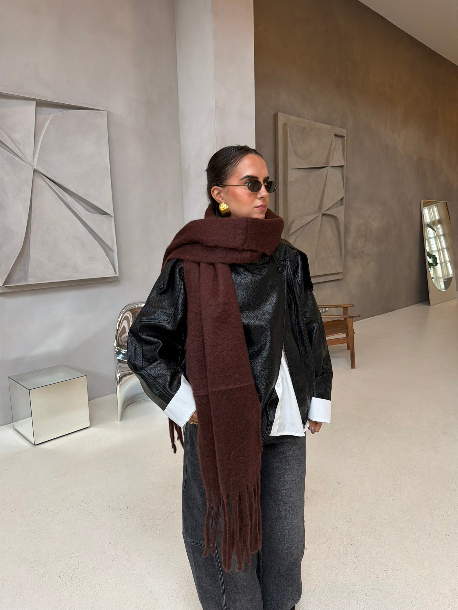 Longue écharpe unie marron