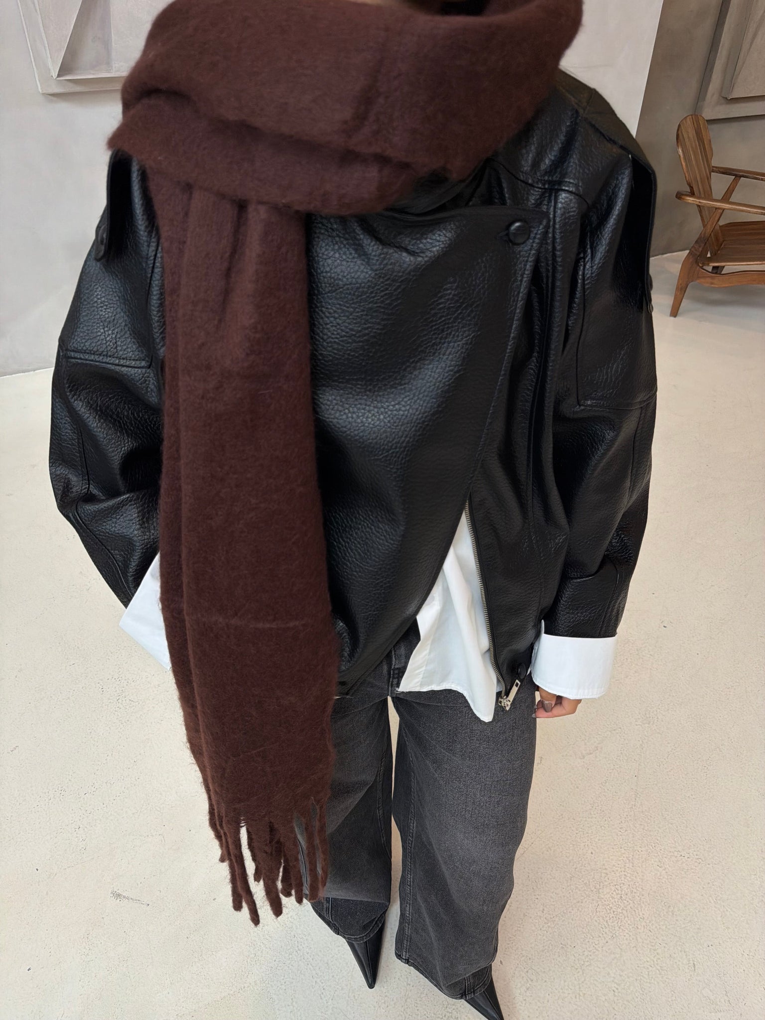 Longue écharpe unie marron