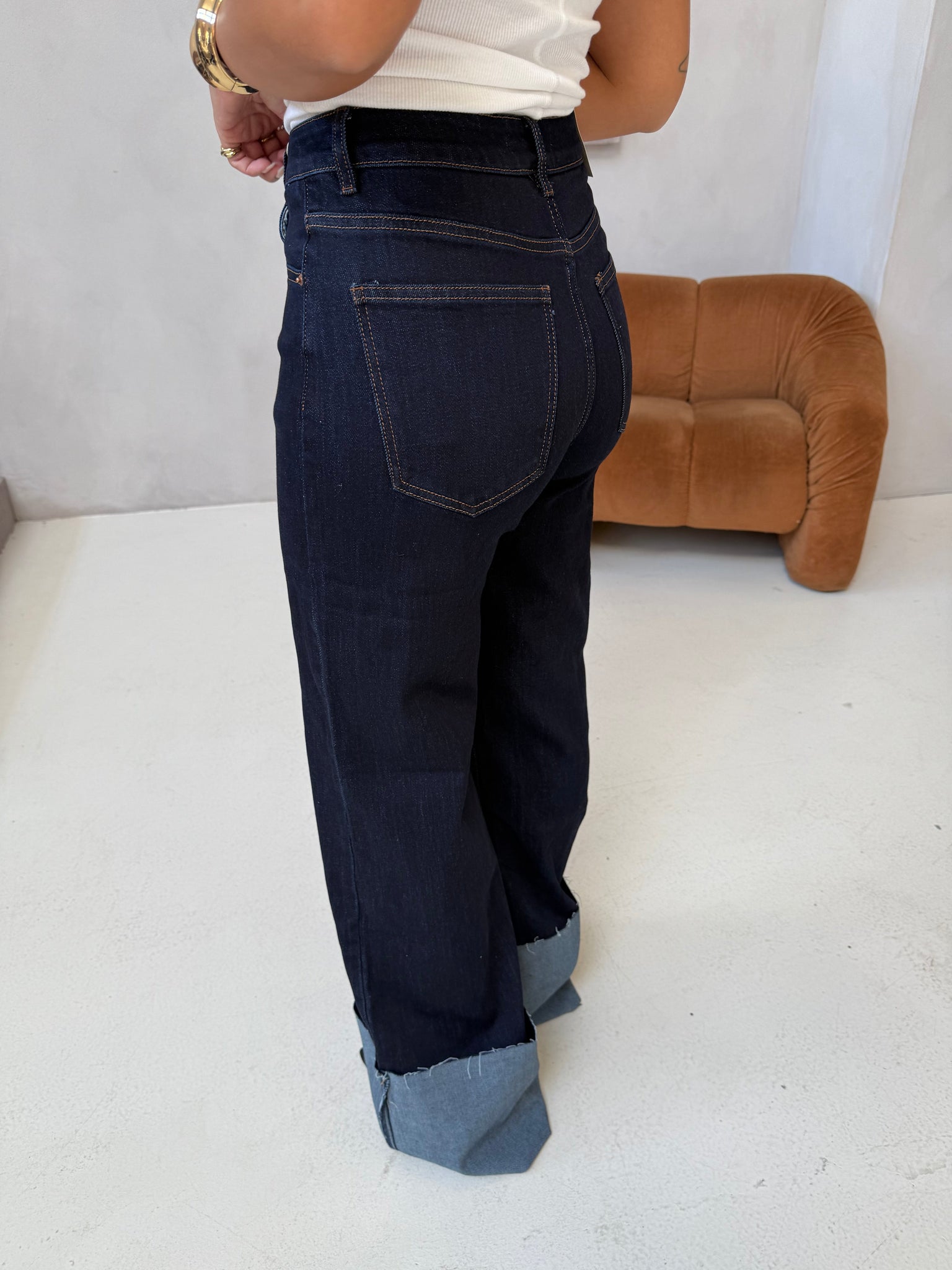 Jean retroussé bleu foncé (8894)